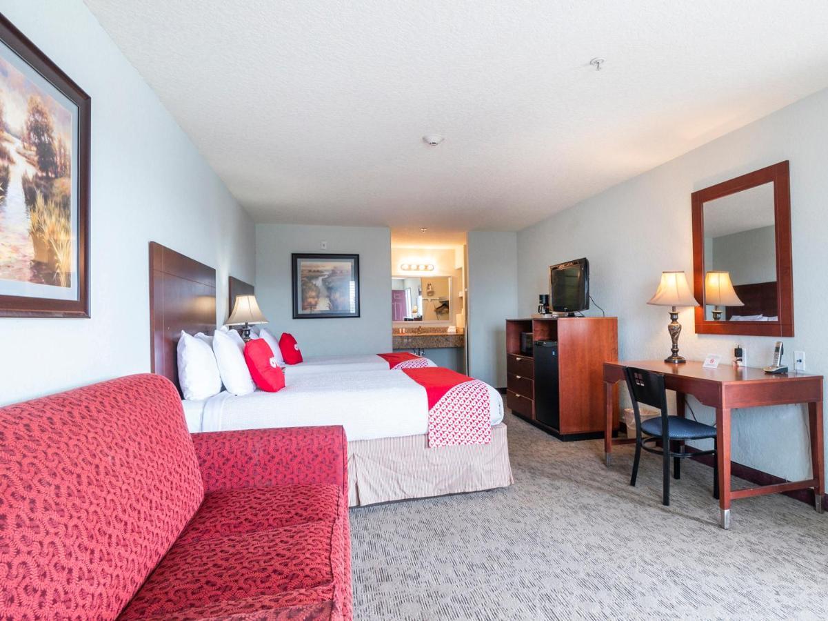 Oyo Hotel Pearsall I-35 West Ngoại thất bức ảnh