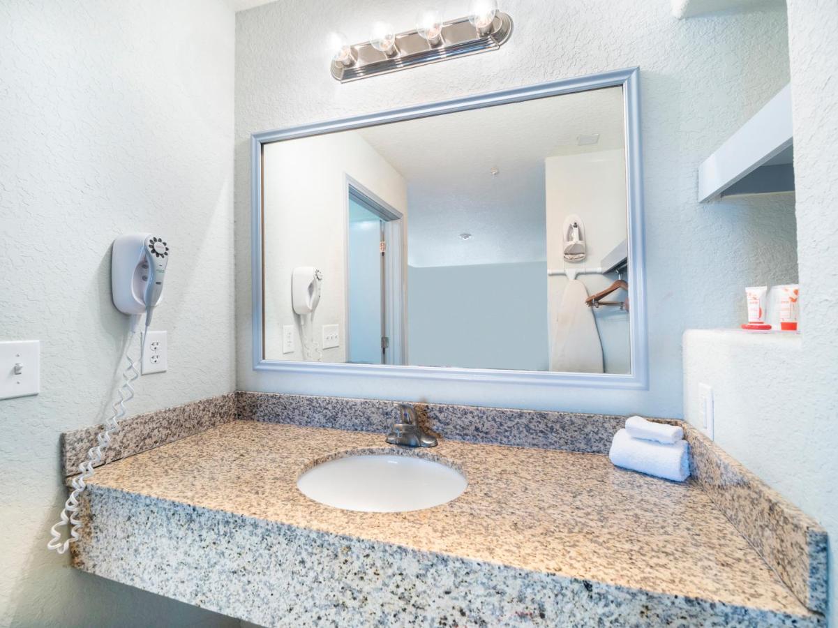 Oyo Hotel Pearsall I-35 West Ngoại thất bức ảnh